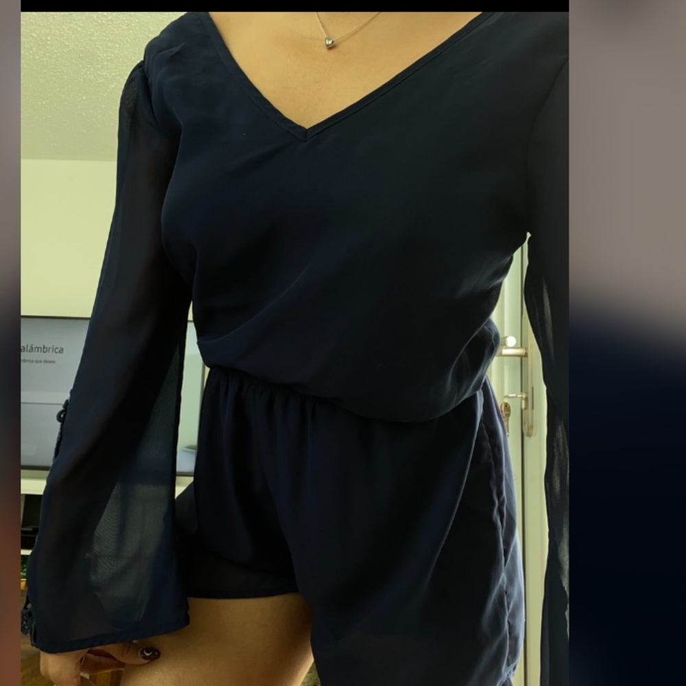 waist measures 13 cm and pants 12 long